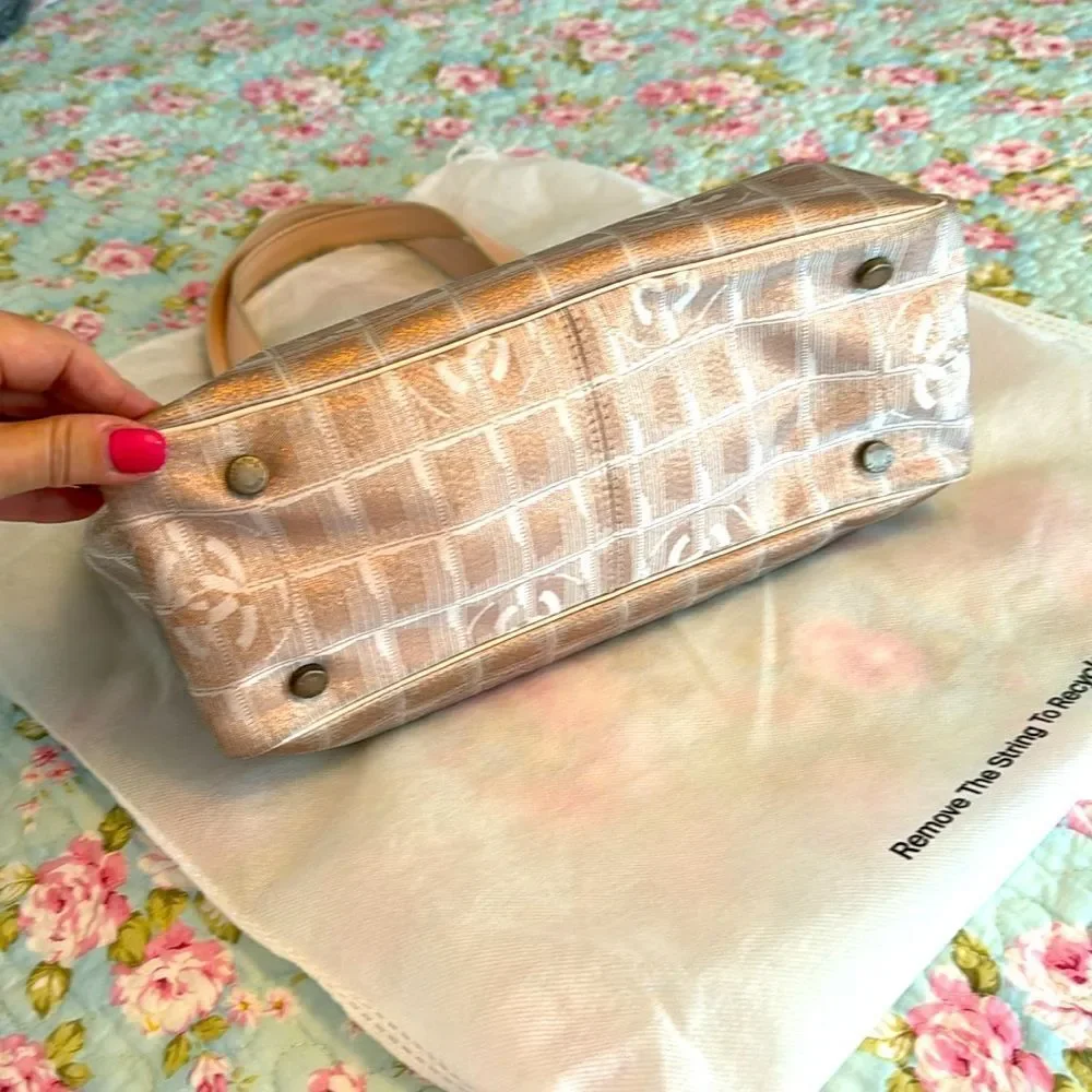 Authentic! *VTG* CHANEL Metallic Sheen Small Travel Ligne Shopper Tote